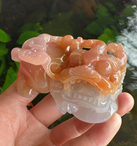 Yang Yujia natural yellow dragon jade bean paste powder ice through yin and yang feet overlord Pixiu hand toy piece certificate new product