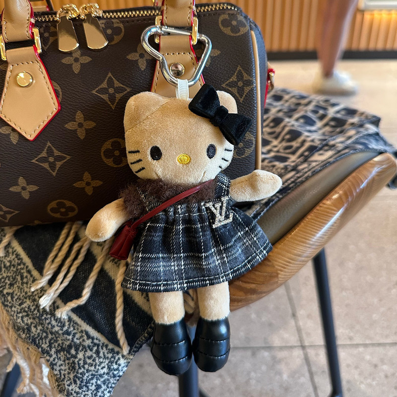 Japanese Light Luxury Bag Charm, Exquisite and High-End Black Leather Long-Legged Little Chanel-Style Plaid Skirt Dress-Up Doll Accessory