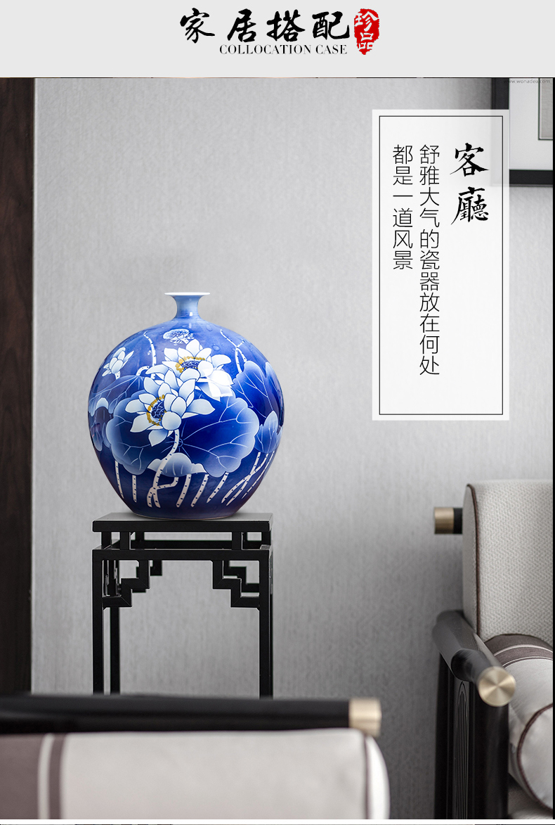 Jingdezhen ceramics hand - made lotus of blue and white porcelain vase flower arranging furnishing articles furnishing articles sitting room of Chinese style household decorations