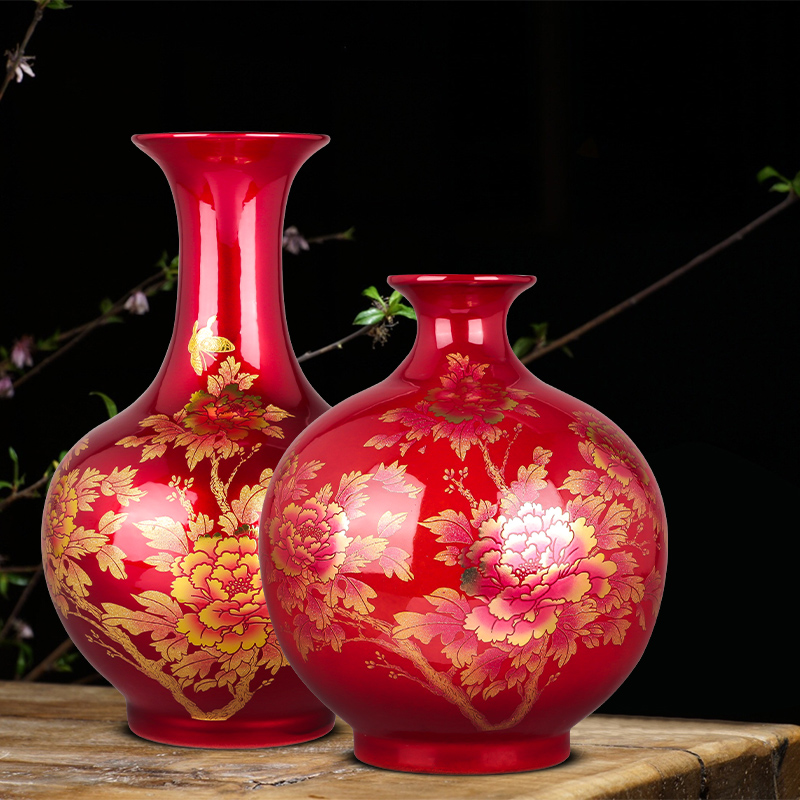Jingdezhen ceramics glaze crystal vase is placed large red flower arrangement sitting room adornment of Chinese style household in China