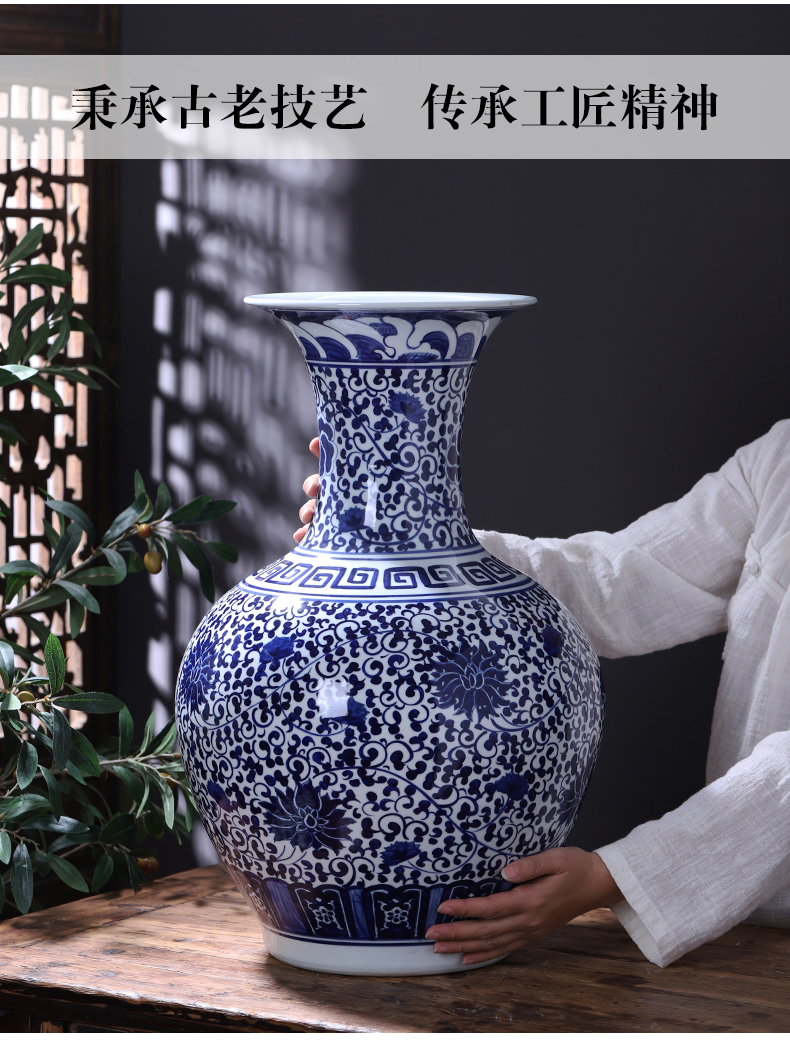 Jingdezhen ceramics hand - made bound branch lotus ground of blue and white porcelain vase furnishing articles of large sitting room adornment household act the role ofing is tasted