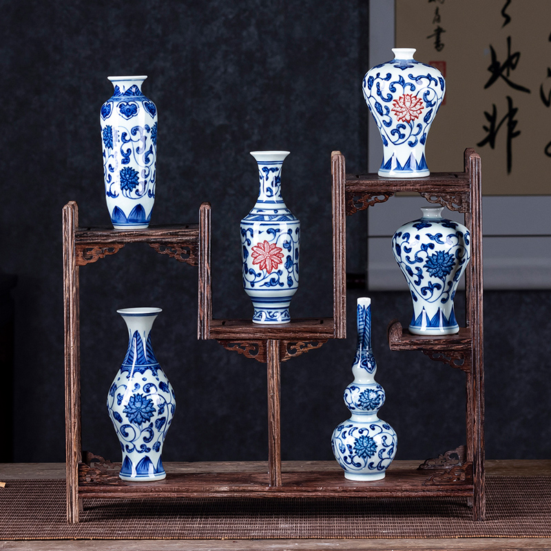 Jingdezhen ceramic mini hand - made small blue and white porcelain vase creative flower arranging furnishing articles furnishing articles of Chinese style household outfit