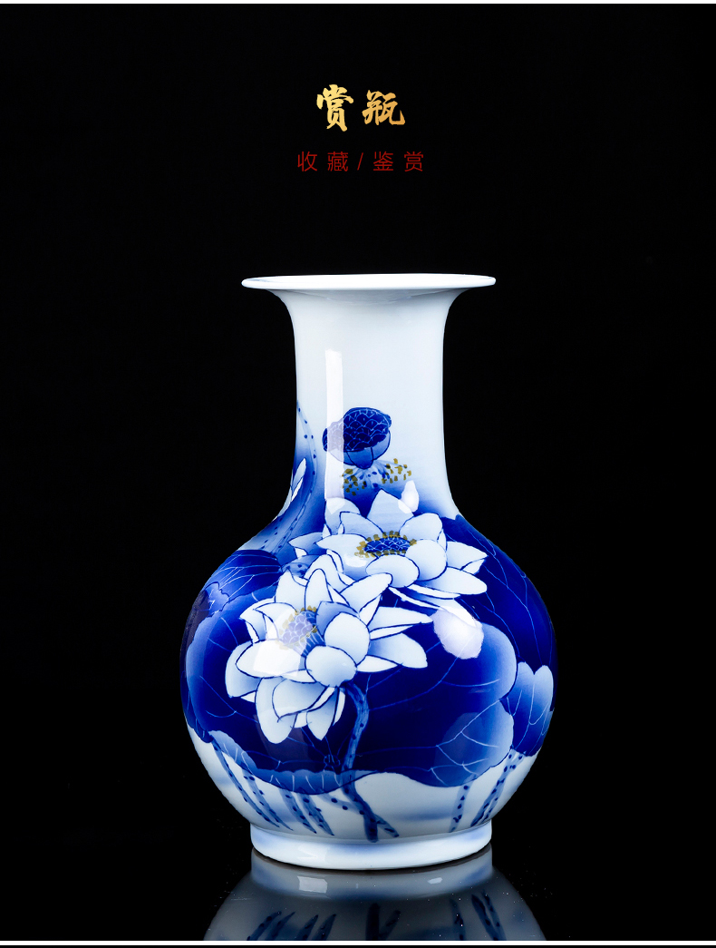 Hand - made white lotus flower vase of blue and white porcelain of jingdezhen ceramics living room TV cabinet decoration of Chinese style household furnishing articles