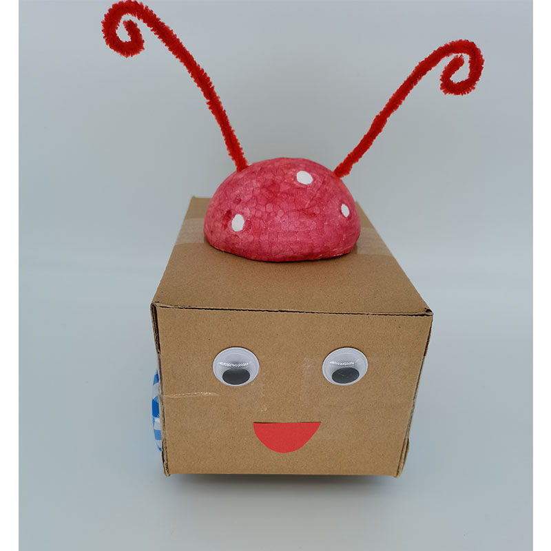 Waste utilization of waste utilization eco-friendly handmade creative pen holder finished ice cream stick containing box robot