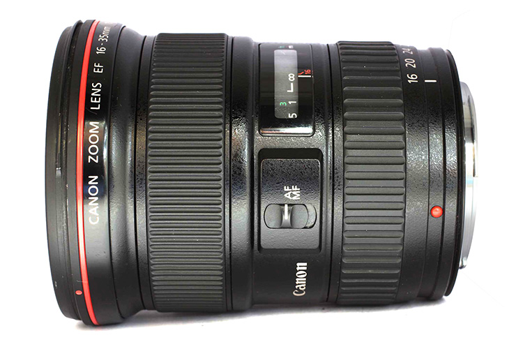 Canon 16-35mm f / 2.8L USM vòng tròn lớn ba ống kính zoom siêu rộng góc rộng ba nhân dân tệ