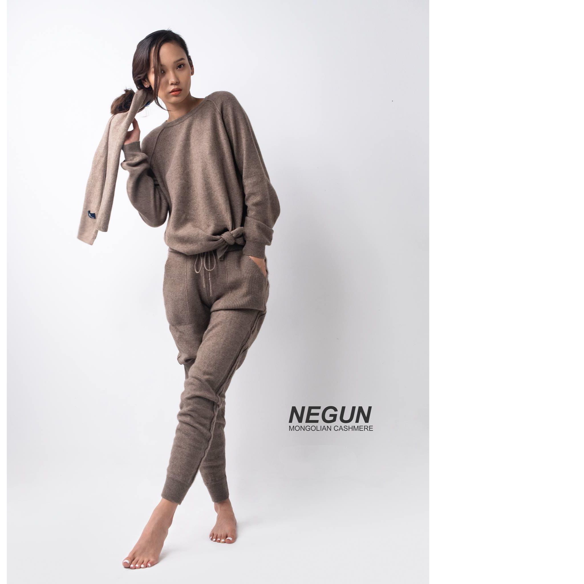 NEGUN spot Mongolia cashmere sports and leisure suit 100% pure organic non dyeing can be sold