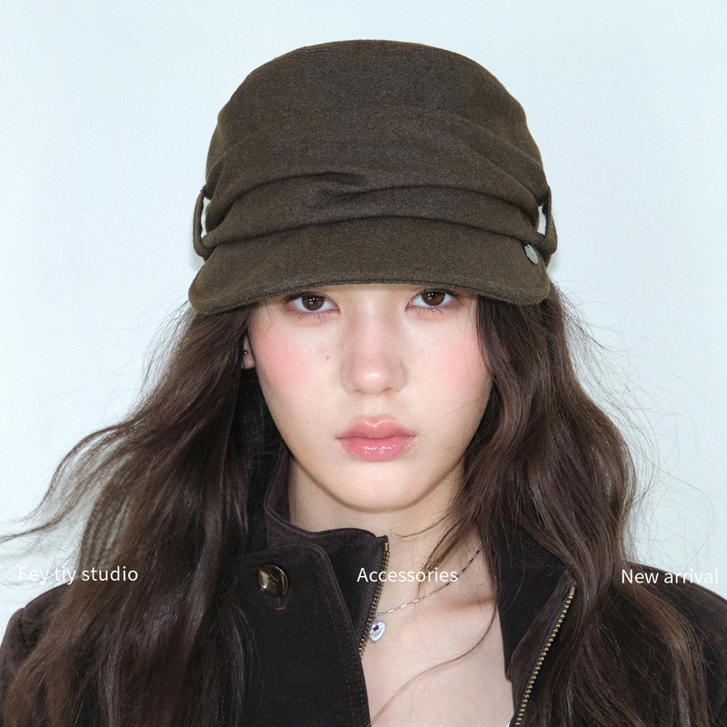Feytiy Tea Wood Brown Retro Stylish Pleated Knight Hat Short Brim Newsboy Cap Autumn and Winter Literary Style Newsboy Hat for Women Feytiy Tea Wood Brown Retro Stylish Pleated Knight Hat Short Brim Newsboy Cap Autumn and Winter Literary Style Newsboy Hat for Women