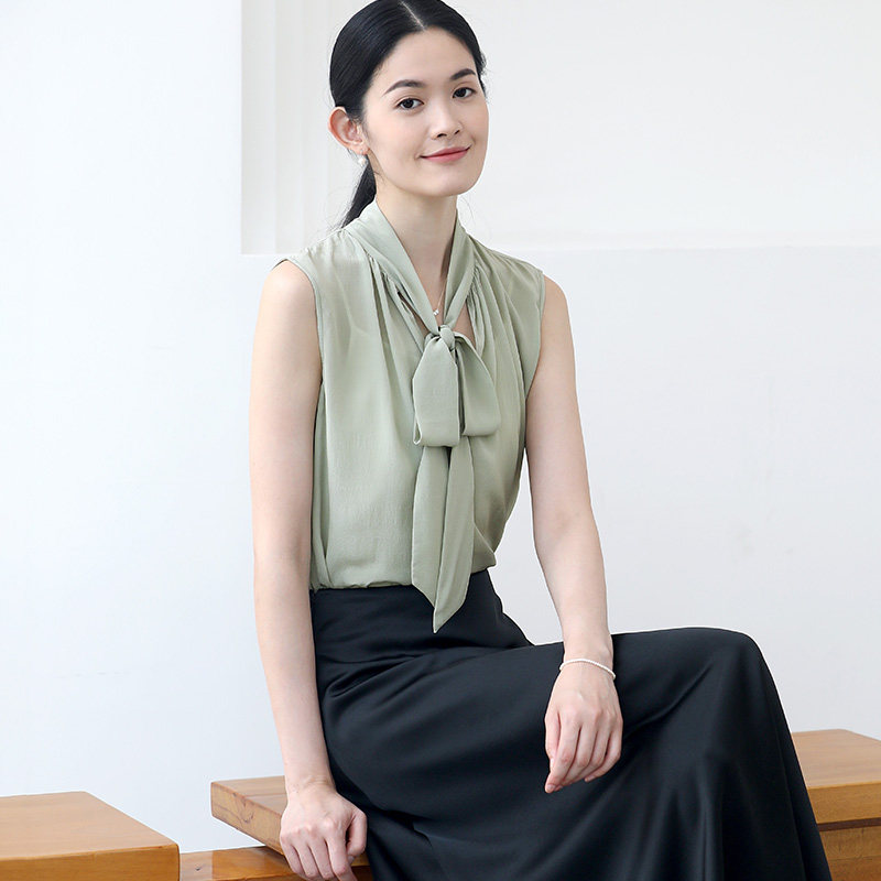 Monastery Mountain Wen also spread love true silk double crepe sleeveless shirt minimalist elegant floating with butterfly knot vest Summer lady