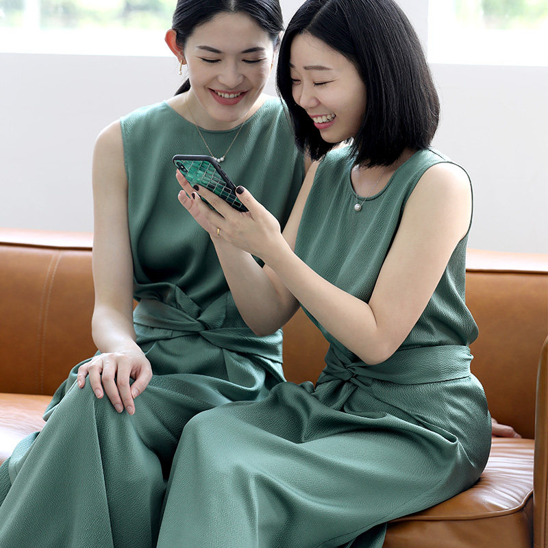 Monastery Mountain Wen also the ritual sensation of a refined life 19 Mimi Heavy pearl satin real silk dress Summer