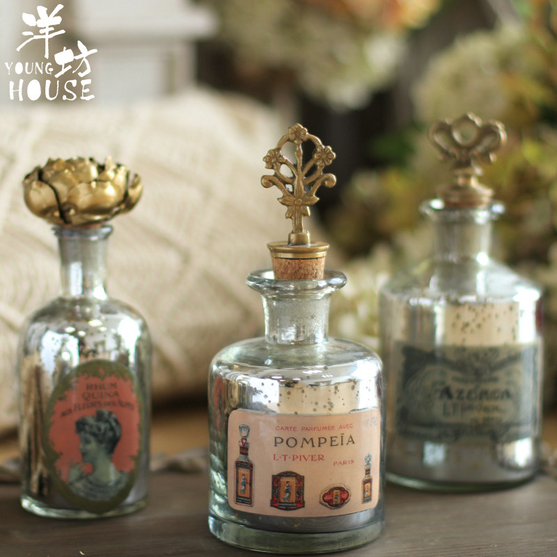 Foreign Workshop Eu Style Retro Make Old Perfume Bottle Glass Brass Creative Pendulum Balsamic perfume Diffusion bottle handmade Home ornament