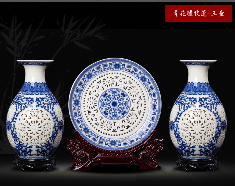 Jingdezhen ceramics vase furnishing articles flower arranging three - piece home sitting room ark adornment of blue and white porcelain furnishing articles