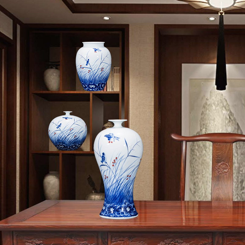 Jingdezhen ceramic furnishing articles hand - made of blue and white porcelain vases, flower arranging TV ark, Chinese style household, the sitting room porch decorations