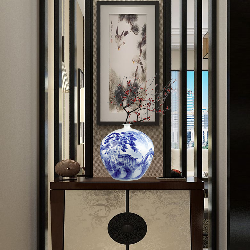 Jingdezhen ceramics famous master hand antique Chinese blue and white porcelain vases, flower arrangement rich ancient frame is placed in the living room