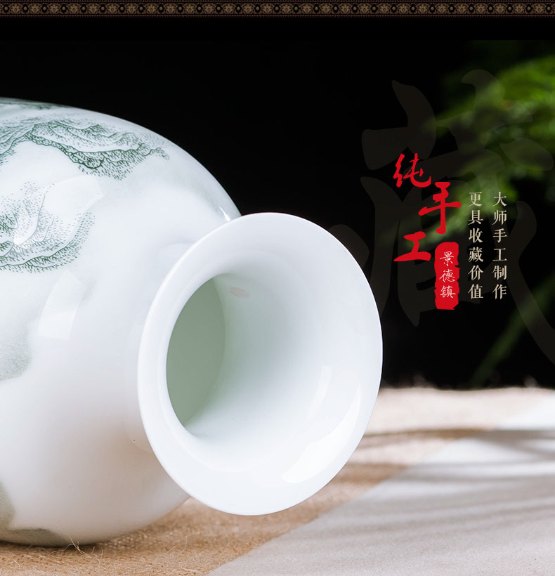 Jingdezhen ceramics high white porcelain of famille rose porcelain vase MAO home sitting room place wine decorations arts and crafts