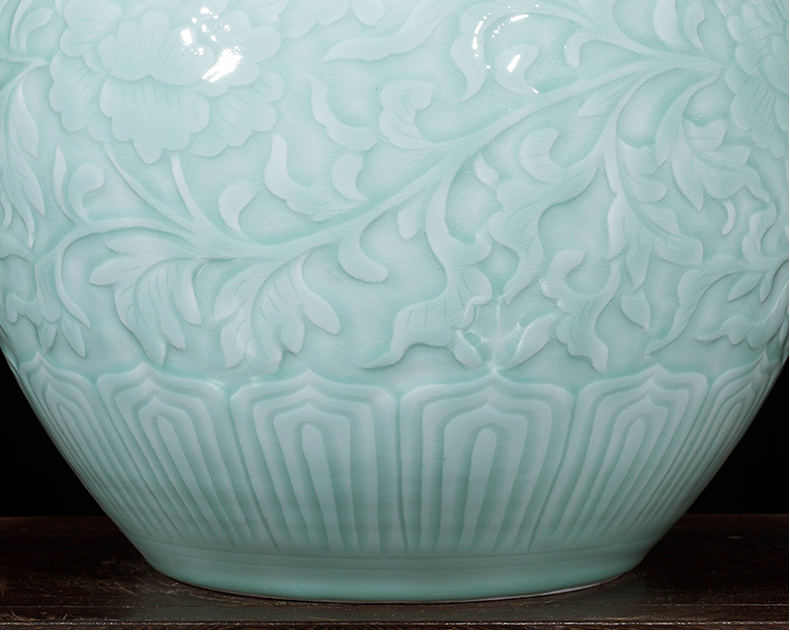 The jingdezhen ceramics by hand throwing carve shadow blue bottles of wine porch home furnishing articles