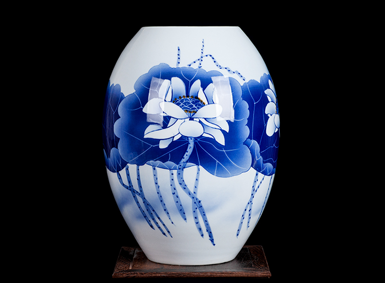 Blue and white ceramics jingdezhen large hand - made vases, flower arrangement sitting room porch decoration of Chinese style household furnishing articles