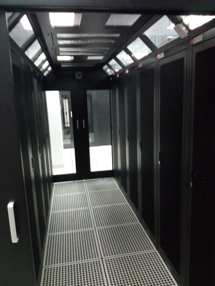 Server hosting Shanghai Unicom computer room server hosting Caohejing Unicom T3+ 2U 750 months