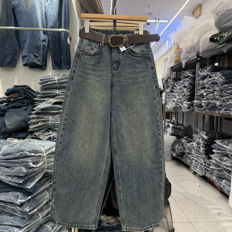 65729Jeans 2026 Early Autumn New Wide-Leg Jeans for Women, Versatile Slimming Straight-Leg Pants, Women's Curved-Leg Pants 65729Jeans 2026 Early Autumn New Wide-Leg Jeans for Women, Versatile Slimming Straight-Leg Pants, Women's Curved-Leg Pants