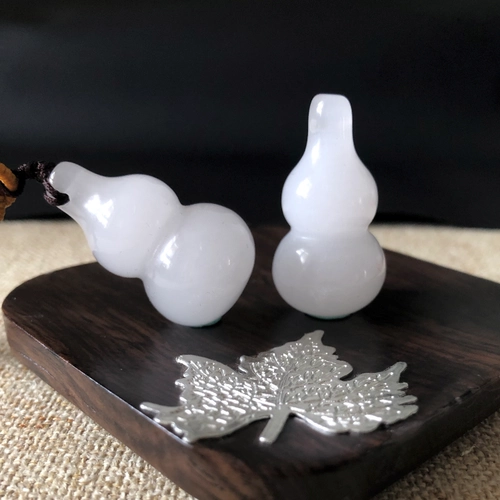 Синьцзян Джейд овца -толстый белый класс пингите подвесную подвеску для мужчин молодой леди Кунлун Джейд Гоби цвет не Джейд