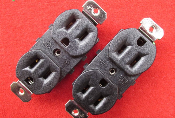 Imported US standard 15A 125V binary three - core common seat two - core