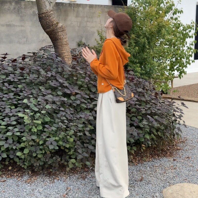 Korean-Style High-End Sports Suit for Women, Autumn Loose Fashion Knit Cardigan Jacket and Wide-Leg Pants Casual Two-Piece Set Korean-Style High-End Sports Suit for Women, Autumn Loose Fashion Knit Cardigan Jacket and Wide-Leg Pants Casual Two-Piece Set