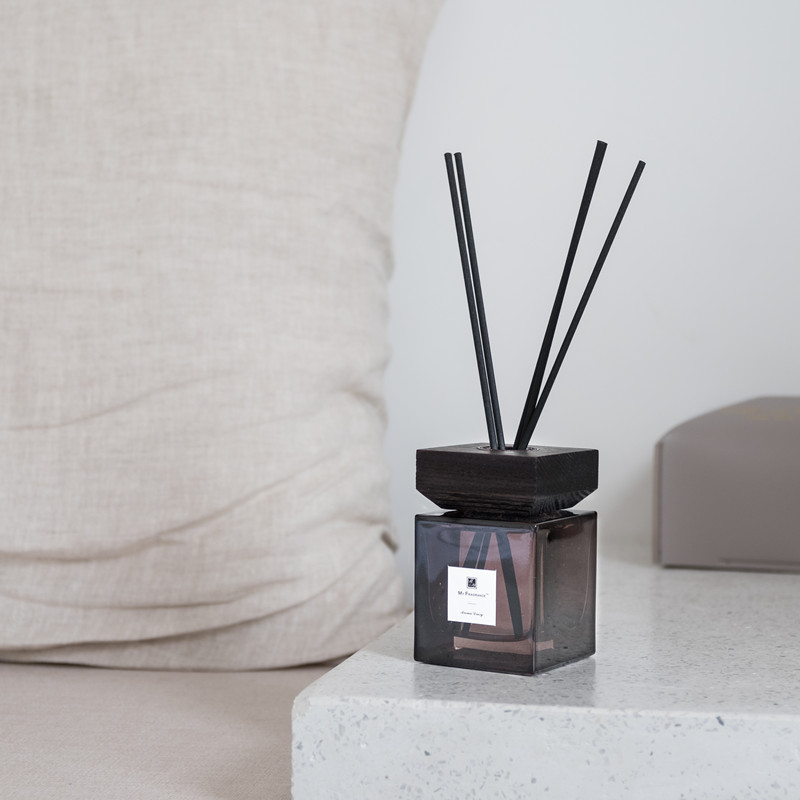 Fire-free aromatherapy essential oil aromatherapy home room perfume bedroom air freshener lasting fragrance toilet deodorant