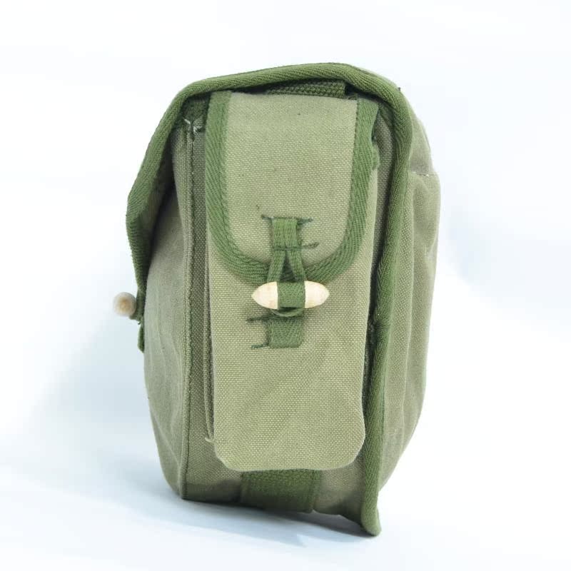 Canvas bag cotton old stock backpack diagonal wooden buckle spring plate tools sundry bag new old small satchel bag