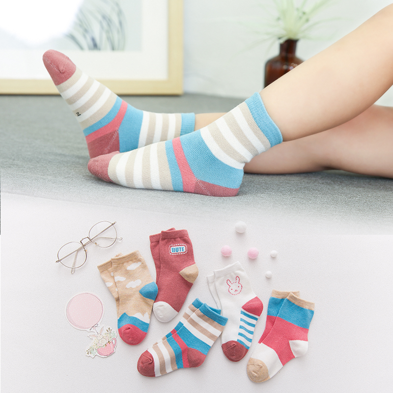 5 đôi vớ trẻ em cotton mùa xuân và mùa thu và mùa đông Tất nam và nữ vớ 1-3-5-7-9-12-15 tuổi tất thú cho bé