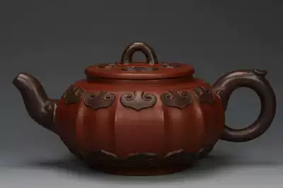 Famous Zhou Guojun (two-color palace lantern) one price Yixing original mine purple clay pot full hand 190 ml