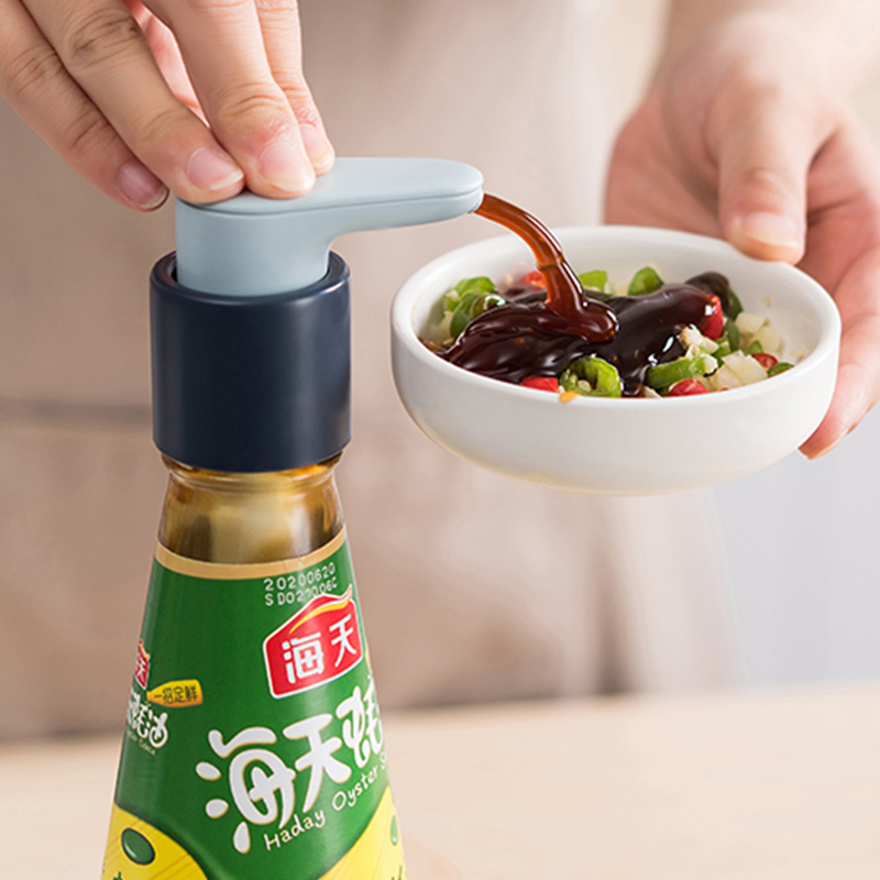 Kitchen Oyster Oil Squeezer Press-Head Press-Head Ketchup Press Head Universal Dosing Oil Pot Oil oil pump Extruded Sauce