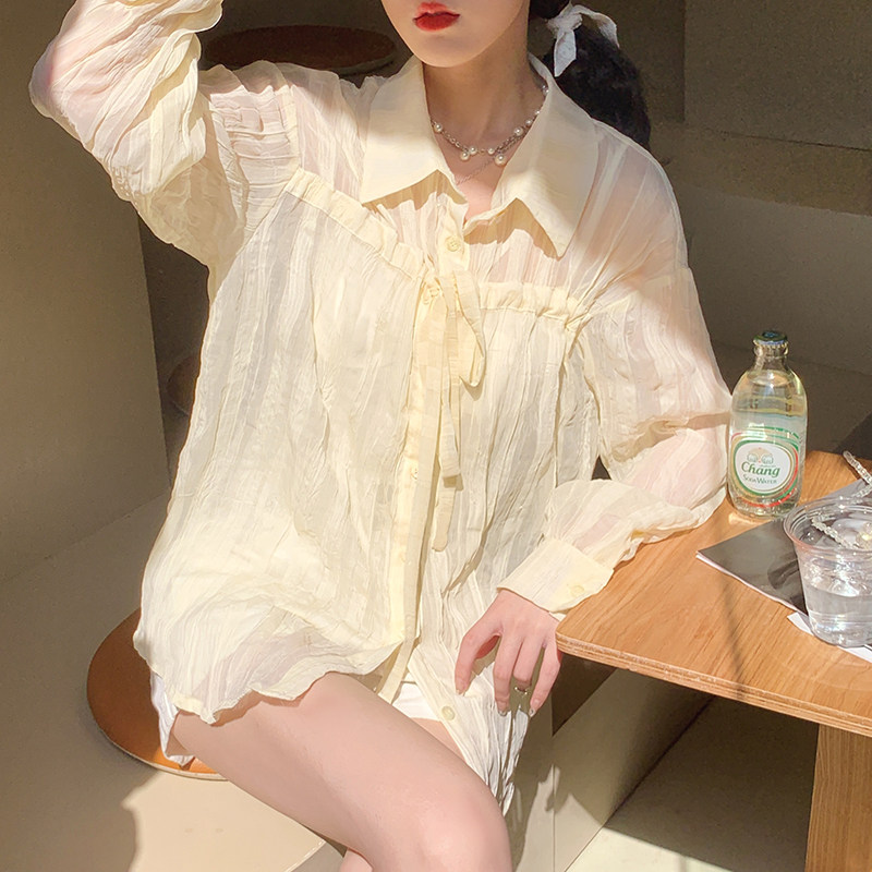 (Straight Down Zone) Mezi cooked the art retro design sense lacing sunscreen woman long sleeve snow-spinning shirt