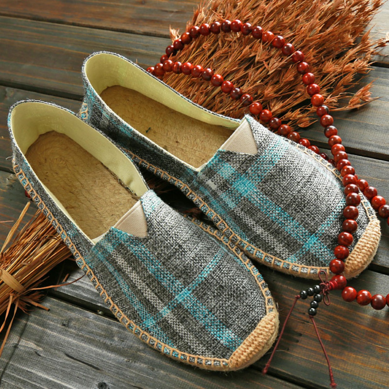 2018 giày nam mới giản dị bằng vải lanh thoáng khí nhẹ giày vải thấp để giúp với giày cotton nam shop giày thể thao