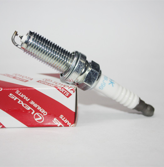 Leiling 1 2T Corolla 1 2T suitable for NGK double-needle Iridium platinum DILKAR8J9G spark plug