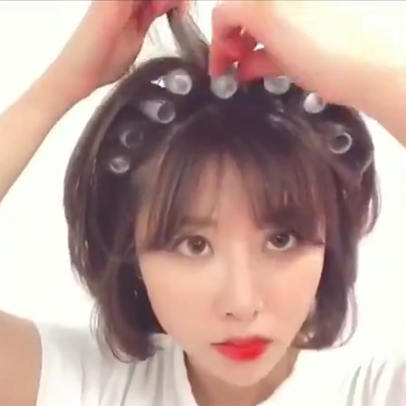 Shivering with the same kind of hair root fluffy god instrumental curly hair Overhead Fluffy Roll Free ironing Self-adhesive curly hair cylinder Small number fluffy clip