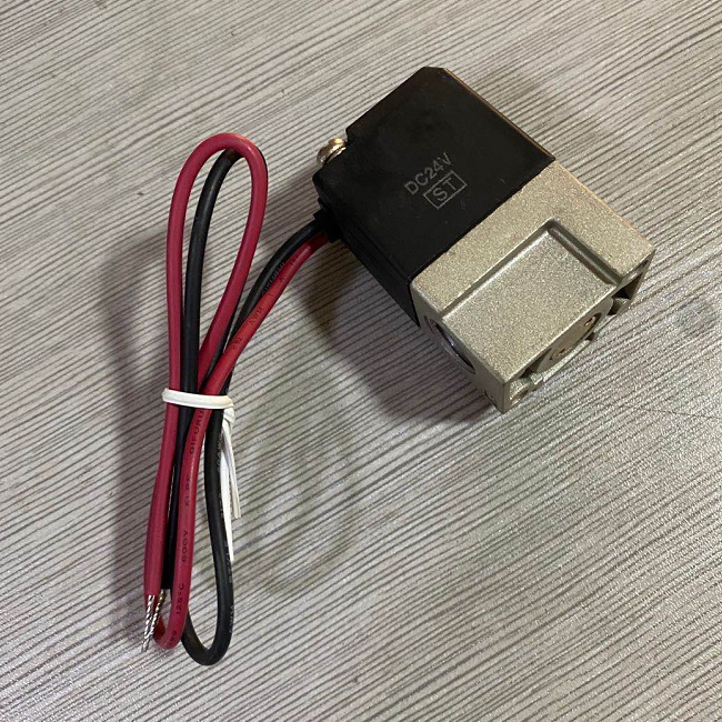 Vacuum solenoid valve Single electronic control VT307 307V-34 5 6G-01 02 two-position three-way control valve High frequency valve