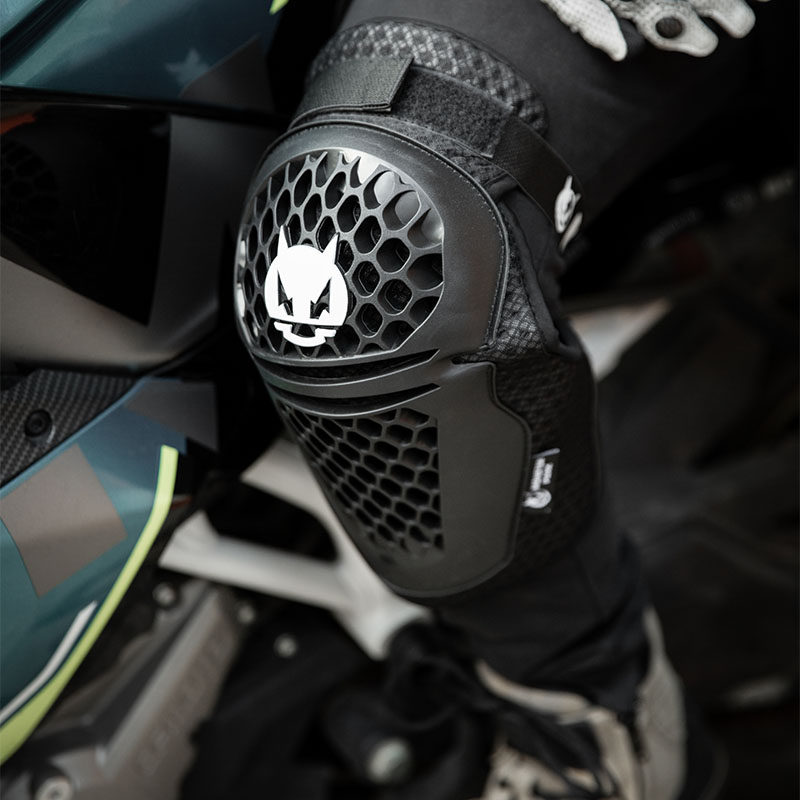 Locomotive Protection Knee Elbow Protection Elbows riding guard Locomotive Women's Rangers Anti-Fall Summer Men's Protective Rider Equipment