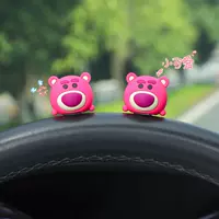 Украшение клубничного медведя