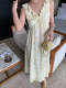 Summer French style ຄໍ V ສີເຫຼືອງພິມເສື້ອ ruffle sleeveless ສໍາລັບແມ່ຍິງ summer ພັກຮ້ອນ