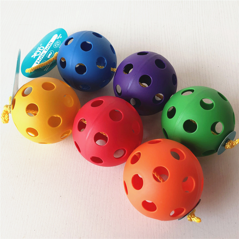 Hole-hole ball early to teach infant child hands to catch ball porous digging hole gripping red ball haptic perception puzzle-sensation toy