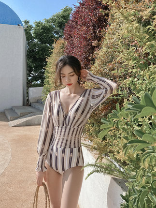 Vido new swimsuit woman with slim fit and sexy open-backs with small breasts for sunscreen and long sleeve swimming