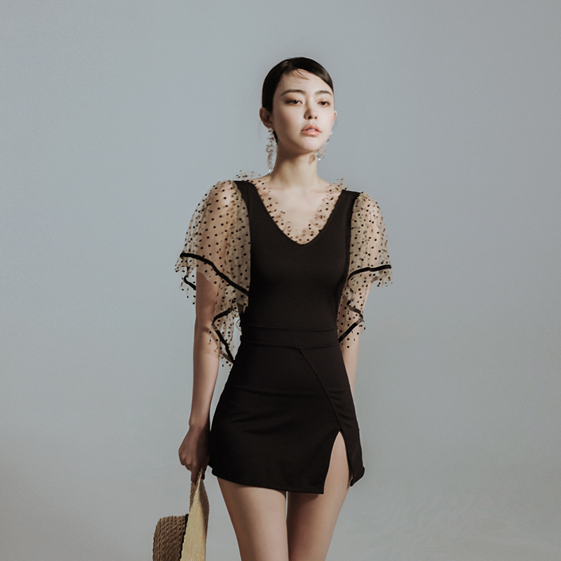 Victor's new sexy lace up ladies swimsuit backless one-piece cover belly slim skirt bikini spa swimwear