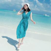 New Qihai steel tray bikini three-piece hot spring swimsuit womens small chest sexy long skirt flat corner swimwear