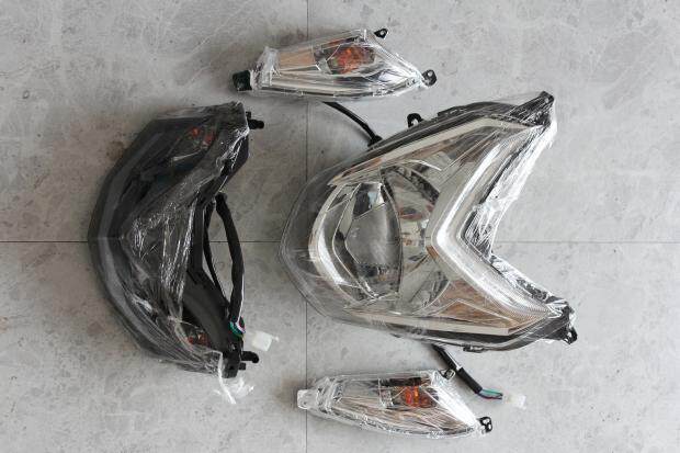 The new Linhai mountain leaf small four-generation head 110T flying eagle small four-generation head 110 rear taillight living room light direction light