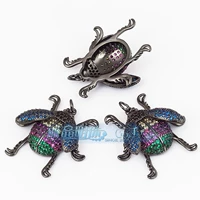 E Божества расположены с черным 1