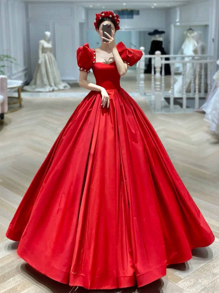 Red Bridal Evening Gown 2022 Brief Lean Light Extravagant Dinner Atmosphere Performance Princess Satin Wedding Dress Fluffy Dress