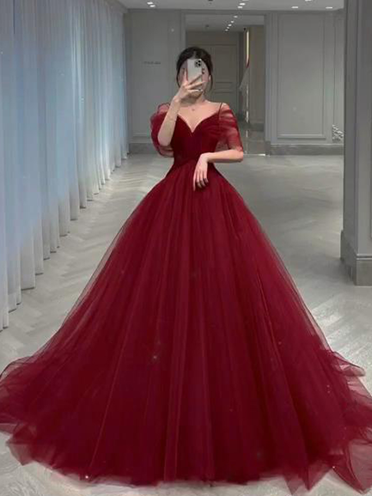 Red Hanging Wedding Dresses 2023 temperament v - collar Skin Fairy Bride Married Dream Stage Small Dream Tail Lady