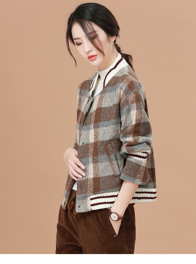 Han Chao tấn công Han Fan áo khoác len kẻ sọc ngắn nữ giản dị mùa thu đông 2018 áo dạ nữ dáng ngắn