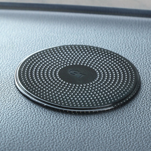 【洛伊丝】车载防滑垫耐高温置物垫