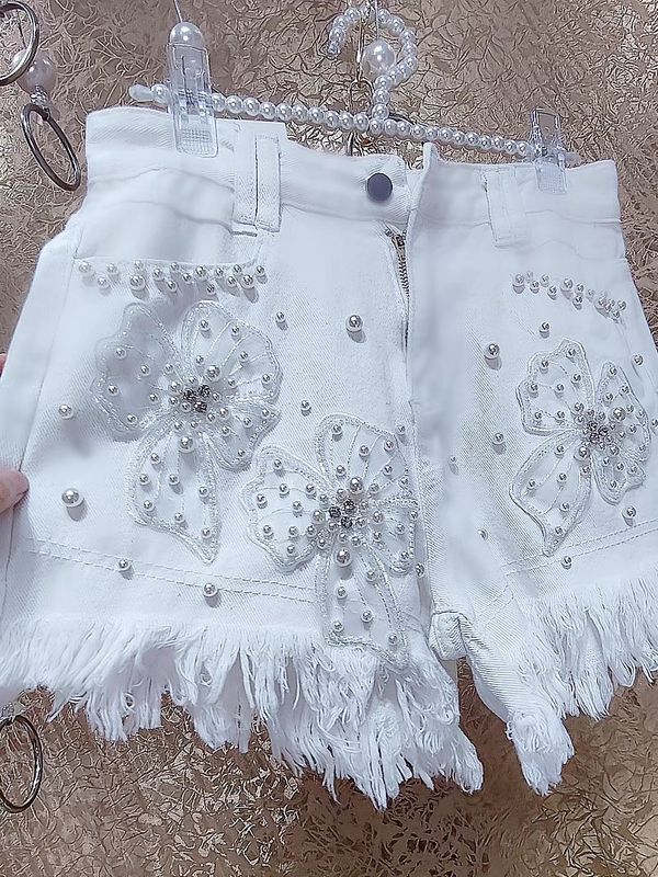 High-End White Moonlight Heavy-Duty Sequin Fairy Three-Dimensional Beaded Mesh Crystal Rhinestone Flower Denim Shorts High-End White Moonlight Heavy-Duty Sequin Fairy Three-Dimensional Beaded Mesh Crystal Rhinestone Flower Denim Shorts