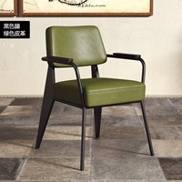 Черные ноги зеленая кожа